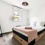 Appartamento T2 Moderne Terrasse, Parking, Proche Commerces Rouen