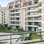 T2 Moderne Terrasse, Parking, Proche Commerces * Rouen