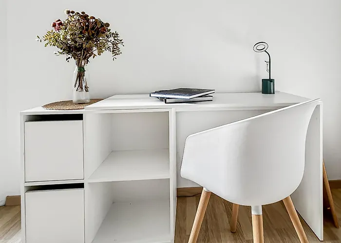 T2 Moderne Terrasse, Parking, Proche Commerces * Ρουέν