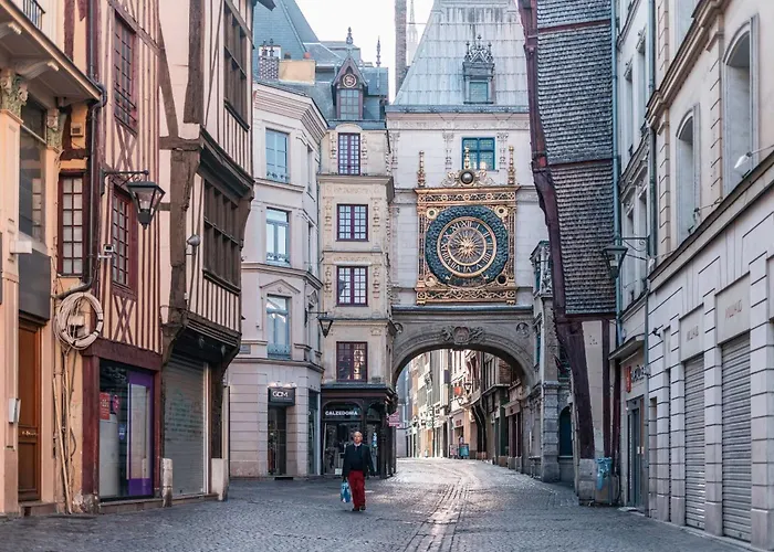 T2 Moderne Terrasse, Parking, Proche Commerces شقة *